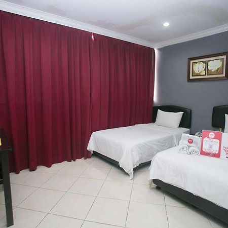 Nida Rooms Ampang Puteri Charm Exterior photo