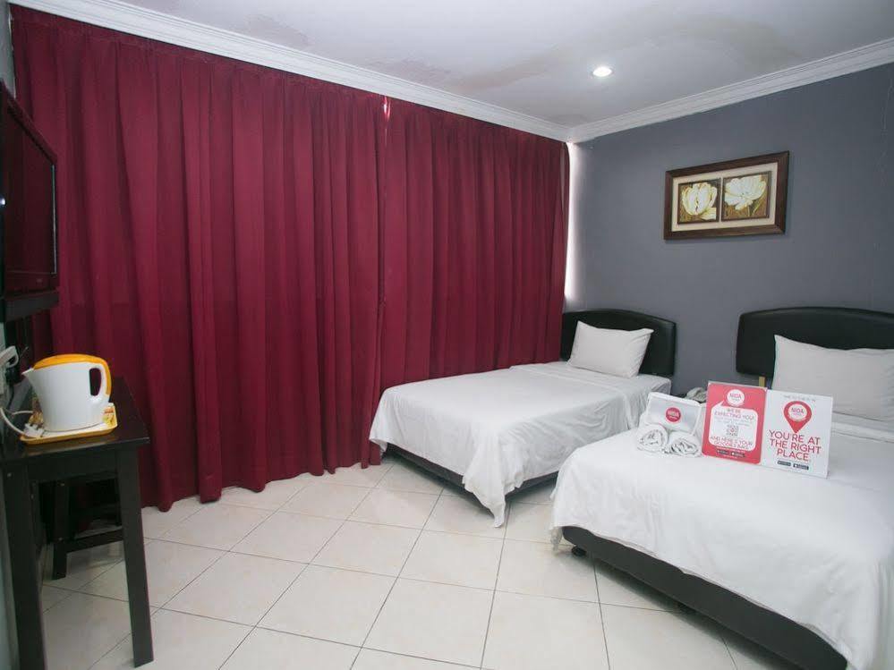 Nida Rooms Ampang Puteri Charm Exterior photo